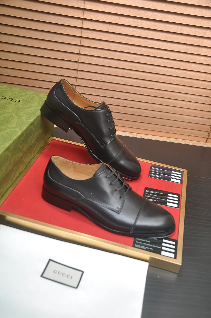 Men's shoes💰660💶 Brand: GUCCI (Gucci) Standard code: Men's code 39/44 (45/46 can be customized) Grade: Same as the official website Original quality Material: Original cowhide Water-dyed cowhide lining Original rubber outsole Style category: Men's fashionable casual leather shoes Distinguished big-name luxury elements top luxury Color: Actual picture